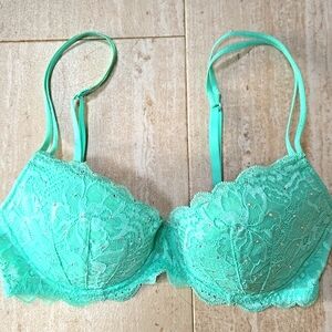 PINK Victoria's Secret Mint Green Lightly Lined Demi Bra